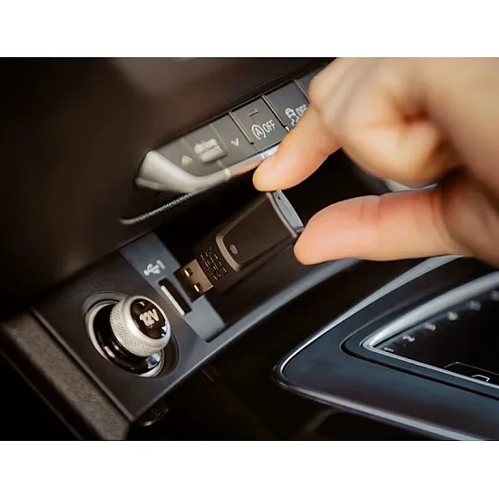 Адаптор CarPlay QUAD LOCK Wireless CarPlay Adaptator Mini
