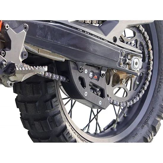 Водач за верига KTM 390 ADV 25-26 AXP RACING AX1800