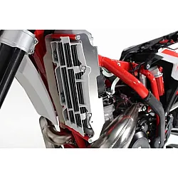 Предпазител за радиатор RR125-300 20-23 RD AXP RACING AX1552